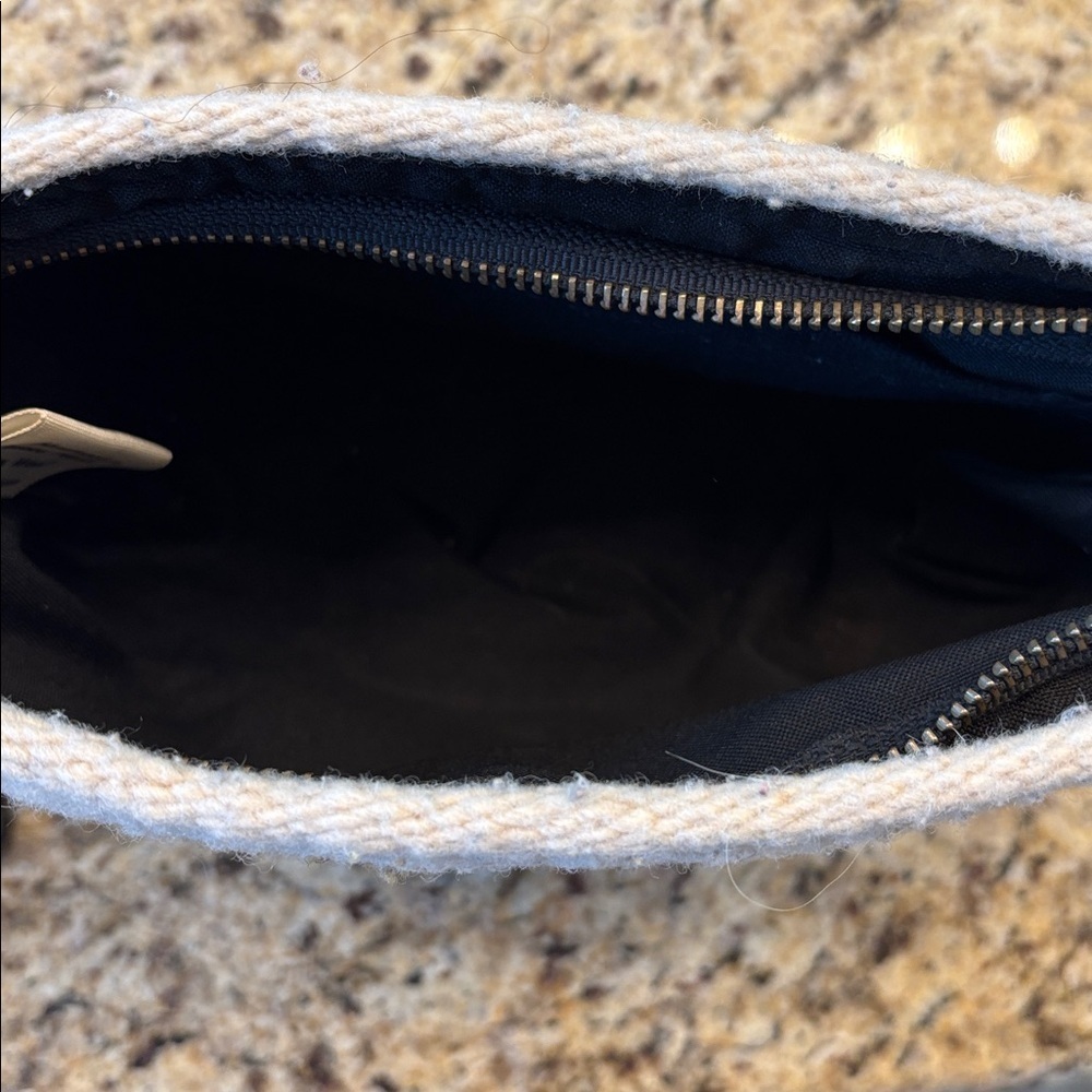 Handmade, one of a kind hundred percent wool clutch with leather wrist band. - Picture 6 of 6
